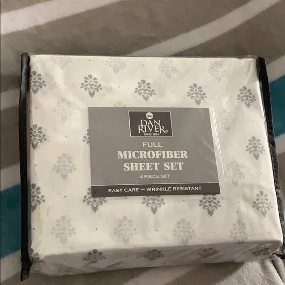 Dan River Bedding Full Size Microfiber Sheet Set Poshmark